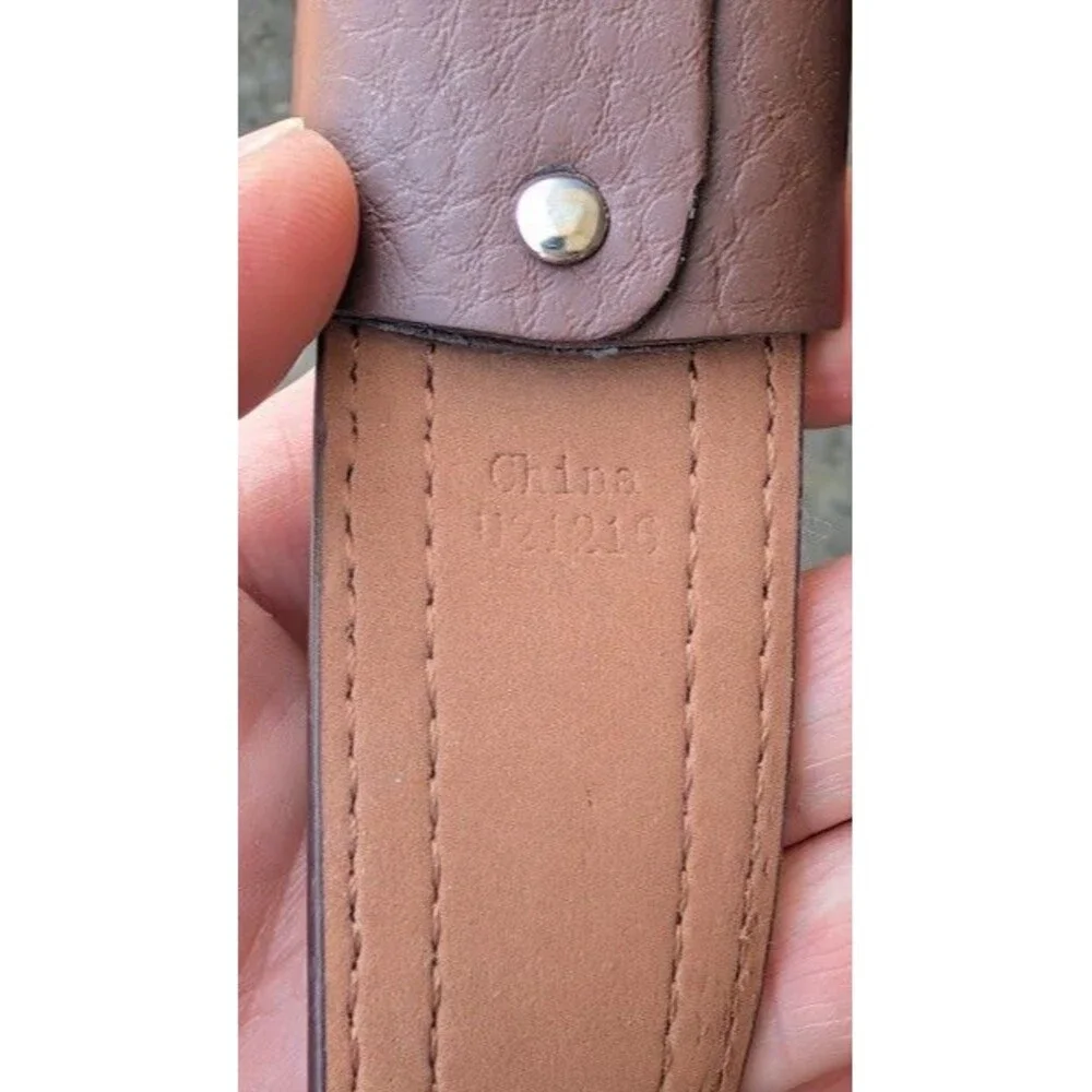 Nike G Flex Leather Belt Brown Mens Size 42 Waist Silver Buckle Golf Casual EUC